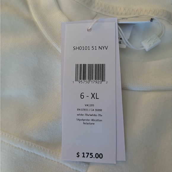 Lacoste - Picture 5 of 5